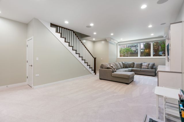 1536 W Walton Street 1, Chicago, IL 60642