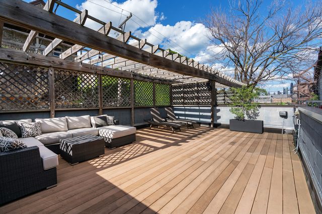 1536 W Walton Street 1, Chicago, IL 60642