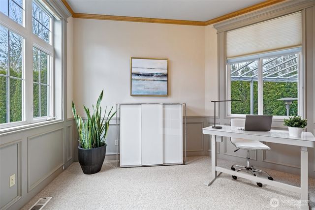 20614 NE 28th Court, Sammamish, WA 98074