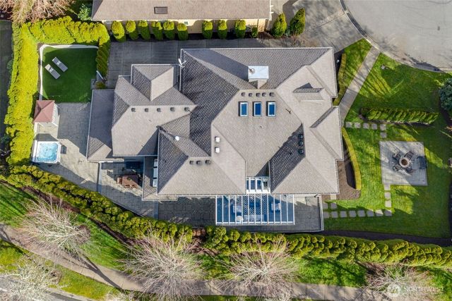 20614 NE 28th Court, Sammamish, WA 98074