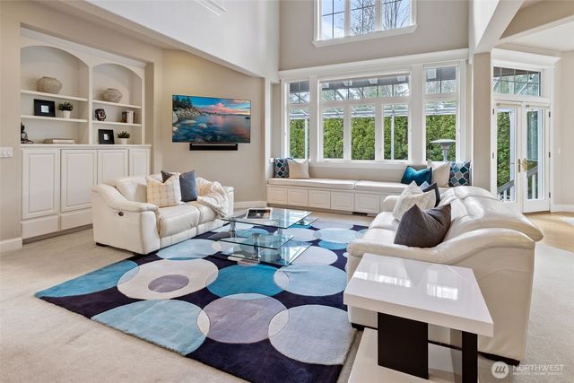 20614 NE 28th Court, Sammamish, WA 98074