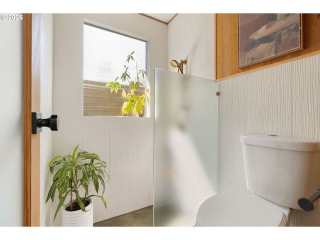 8500 Sw CECILIA Ter, Portland, OR 97223