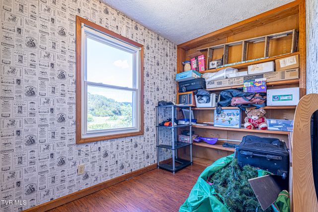 1452 Highway 19e, Elizabethton, TN 37643