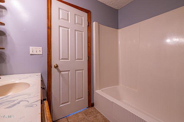 1452 Highway 19e, Elizabethton, TN 37643