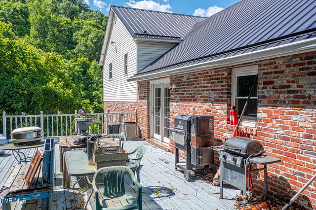 1452 Highway 19e, Elizabethton, TN 37643