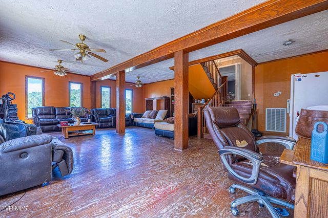 1452 Highway 19e, Elizabethton, TN 37643
