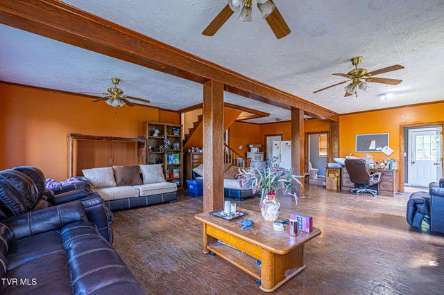 1452 Highway 19e, Elizabethton, TN 37643