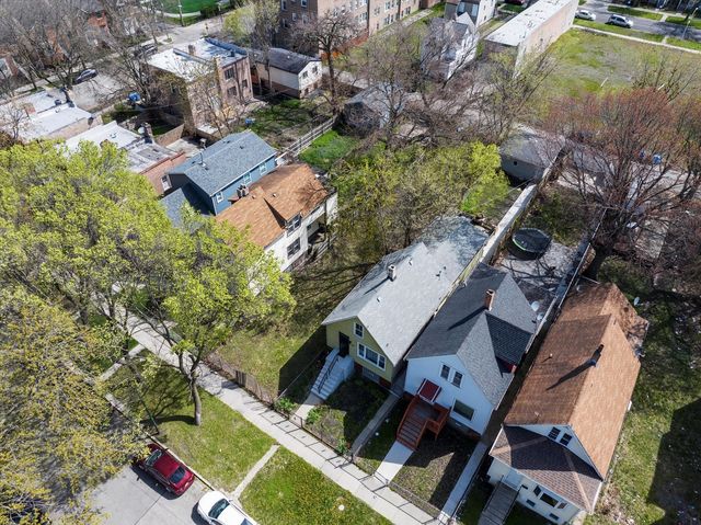 7017 S Cornell Avenue, Chicago, IL 60649