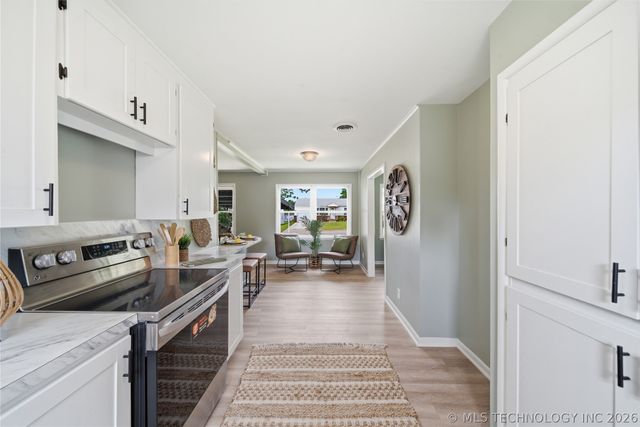 1910 W 46th Place, Tulsa, OK 74107