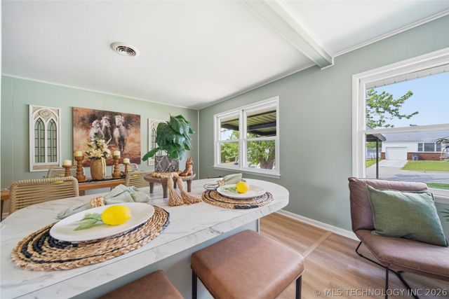 1910 W 46th Place, Tulsa, OK 74107