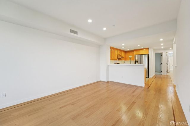 104 Diamond Cove Terrace, San Francisco, CA 94134