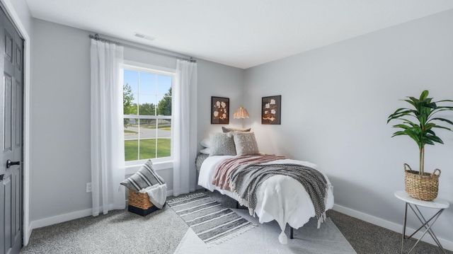 9803 Lima Meadow Run, Fort Wayne, IN 46825