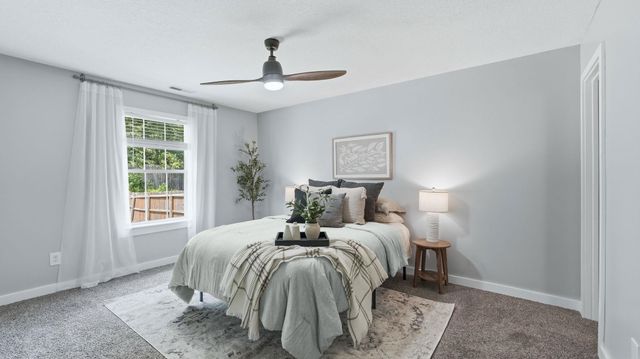 9803 Lima Meadow Run, Fort Wayne, IN 46825