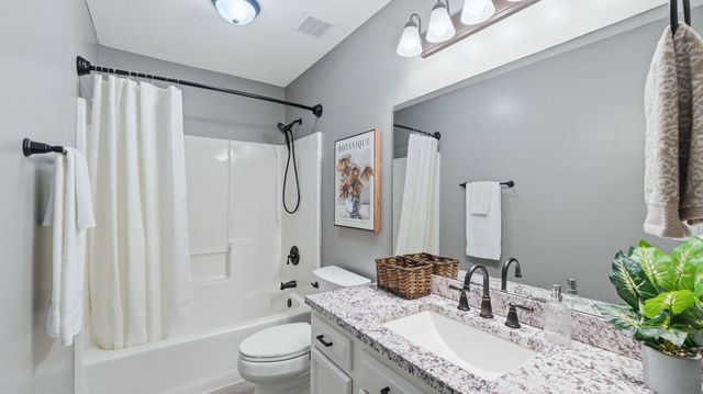 9803 Lima Meadow Run, Fort Wayne, IN 46825