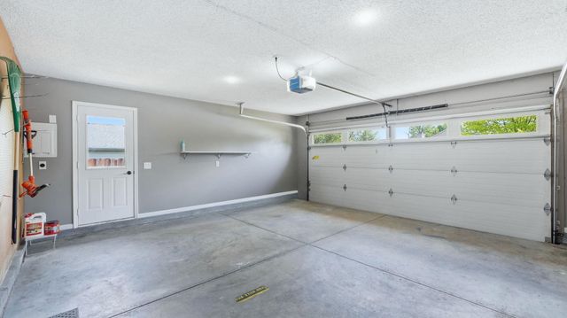 9803 Lima Meadow Run, Fort Wayne, IN 46825
