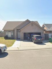 16015 Mercado Ct, Delhi, CA 95315