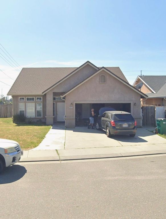16015 Mercado Ct, Delhi, CA 95315