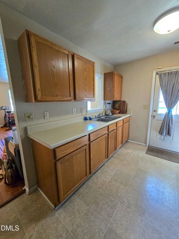 6927 Fox Haven Place, Raleigh, NC 27616