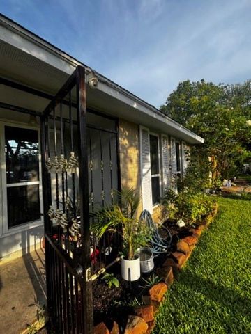 15242 Dogwood Tree Street, Houston, TX 77060