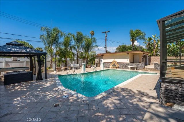 1244 W Highland, Redlands, CA 92373