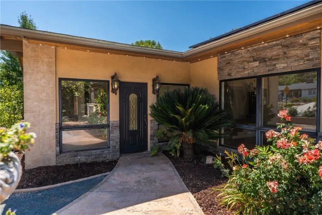 1244 W Highland, Redlands, CA 92373