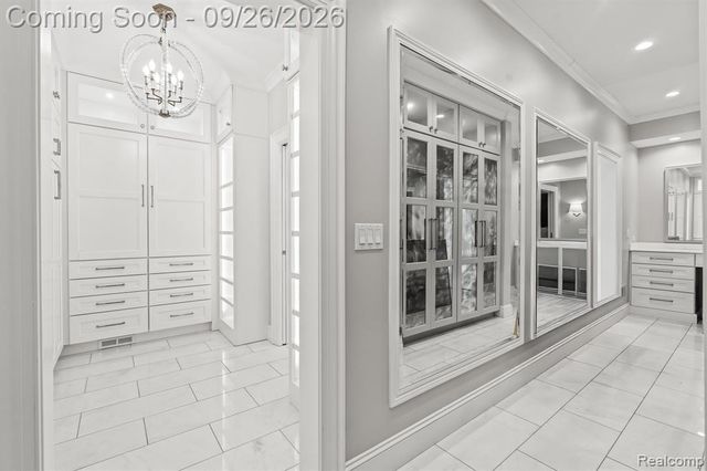 477 Dunston Road, Bloomfield Hills, MI 48304