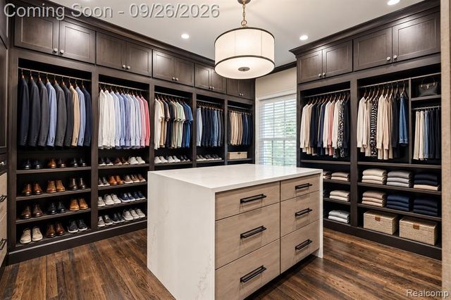 477 Dunston Road, Bloomfield Hills, MI 48304