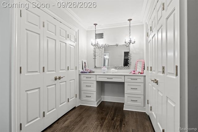 477 Dunston Road, Bloomfield Hills, MI 48304