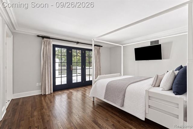 477 Dunston Road, Bloomfield Hills, MI 48304