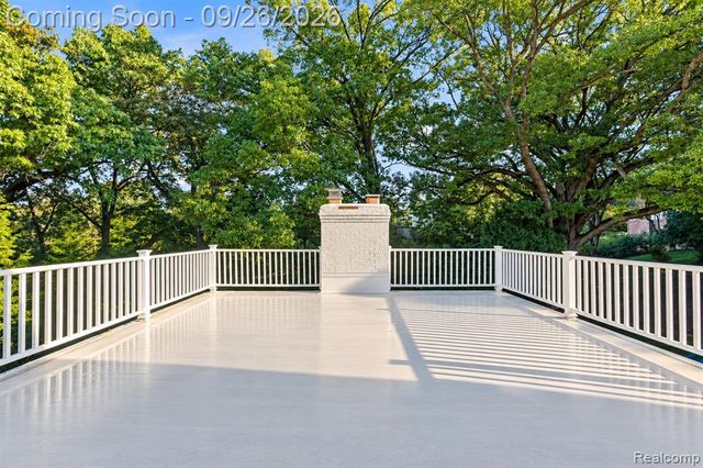477 Dunston Road, Bloomfield Hills, MI 48304