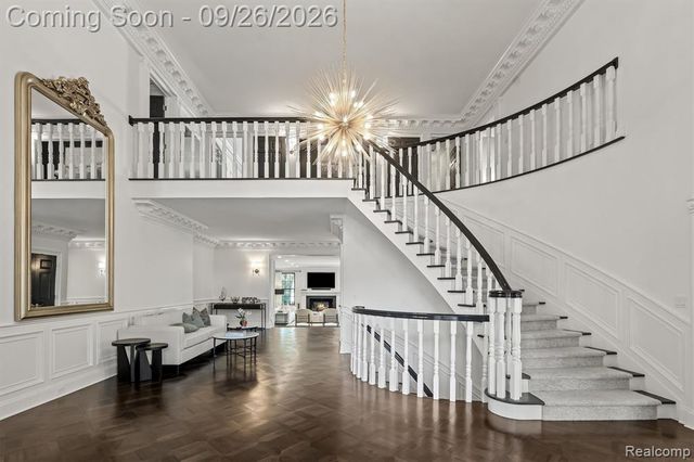 477 Dunston Road, Bloomfield Hills, MI 48304
