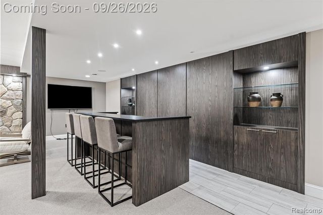477 Dunston Road, Bloomfield Hills, MI 48304