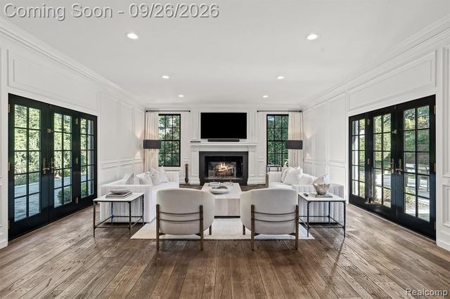477 Dunston Road, Bloomfield Hills, MI 48304