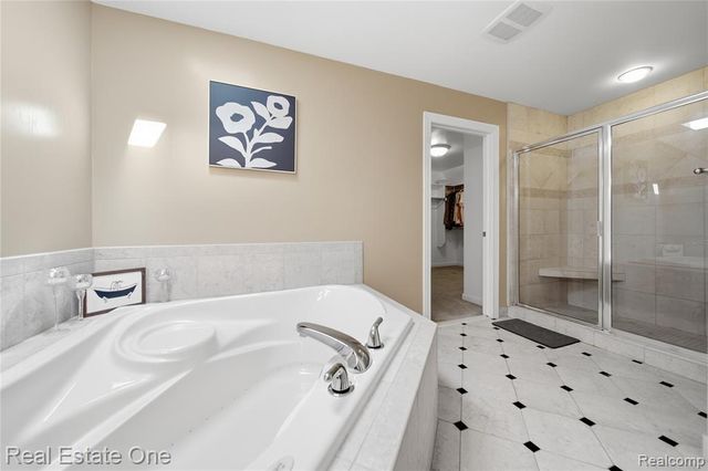 472 Timbermill Lane, Howell, MI 48843