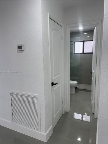 1370 SW 32nd St, Fort Lauderdale, FL 33315