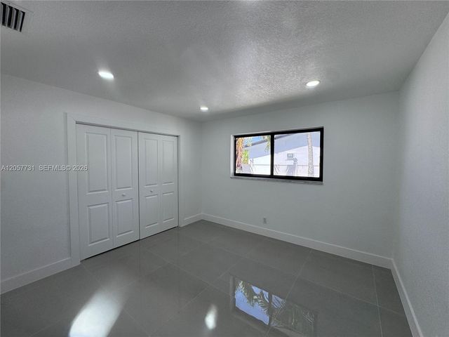 1370 SW 32nd St, Fort Lauderdale, FL 33315