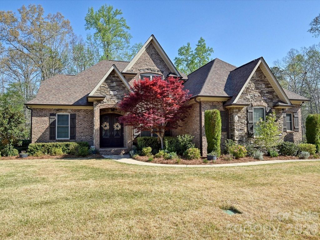 280 Palm Cove Way, York, SC 29745