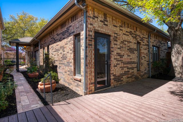 1328 Patio Dr, New Braunfels, TX 78130