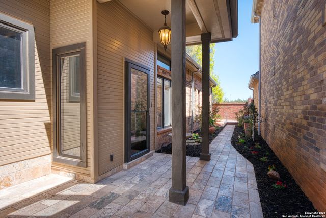 1328 Patio Dr, New Braunfels, TX 78130