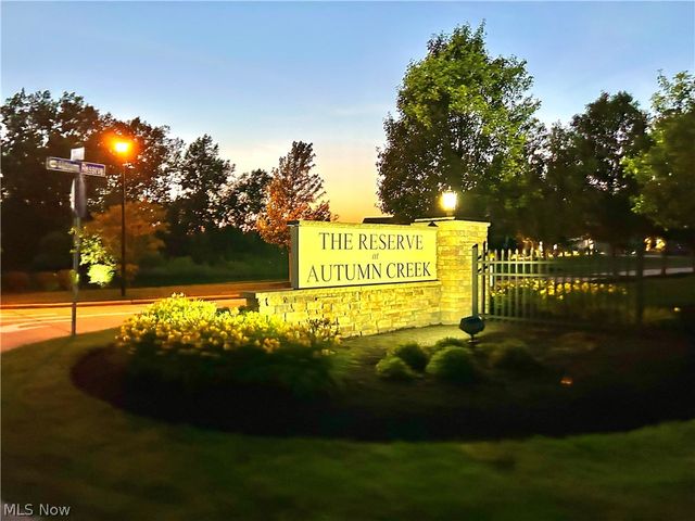 3125 PORTSMOUTH Drive, Brunswick, OH 44212