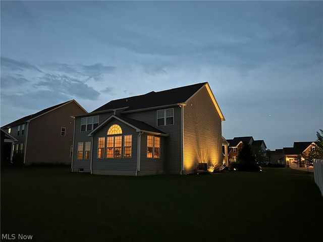 3125 PORTSMOUTH Drive, Brunswick, OH 44212