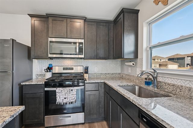 2405 Stillwater Drive, Ponder, TX 76259