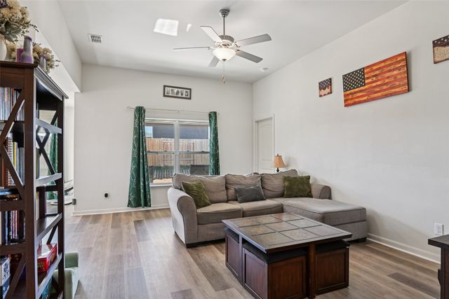 2405 Stillwater Drive, Ponder, TX 76259