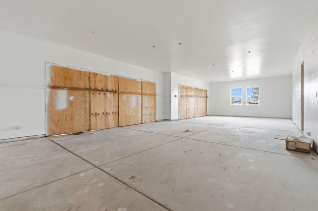 12709 Avenue 328, Visalia, CA 93291