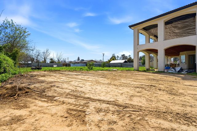 12709 Avenue 328, Visalia, CA 93291