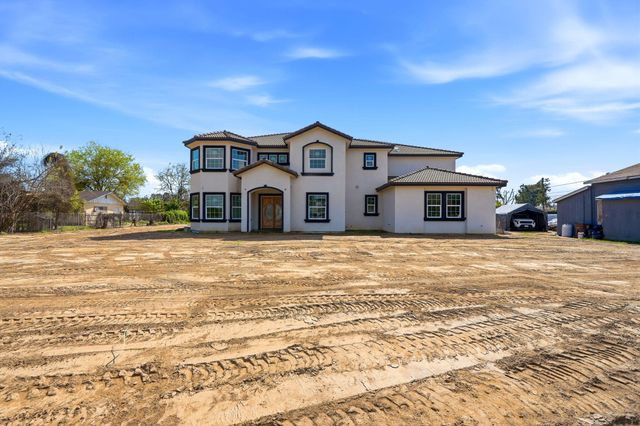 12709 Avenue 328, Visalia, CA 93291