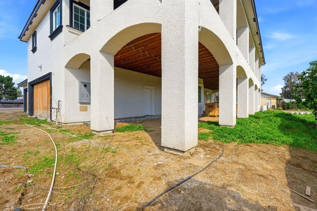 12709 Avenue 328, Visalia, CA 93291