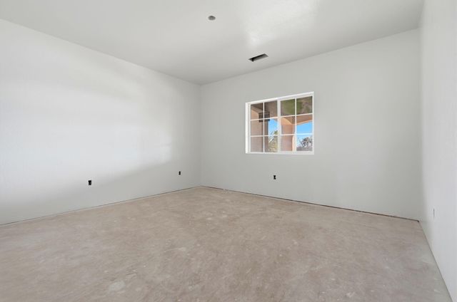 12709 Avenue 328, Visalia, CA 93291