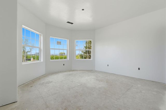 12709 Avenue 328, Visalia, CA 93291