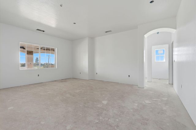 12709 Avenue 328, Visalia, CA 93291